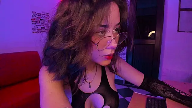 Nix Girl online show from November 9, 6:12 am