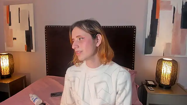 Snapshot of seraphine_star chatting on February 7, 12:09 pm seraphine star online show from February 7, 12:09 pm