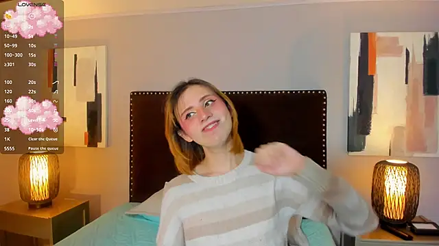 Snapshot of seraphine_star chatting on February 13, 11:23 pm seraphine star online show from February 13, 11:23 pm