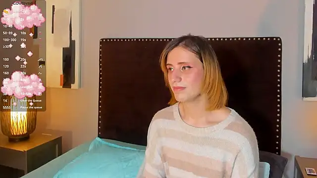 Snapshot of seraphine_star chatting on February 14, 11:29 am seraphine star online show from February 14, 11:29 am