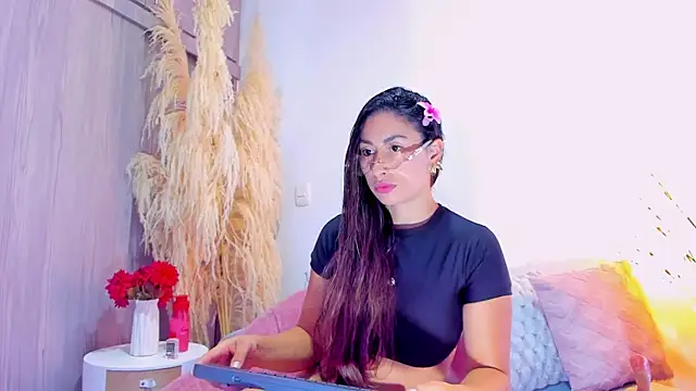 briana preston online show from April 16, 8:53 pm