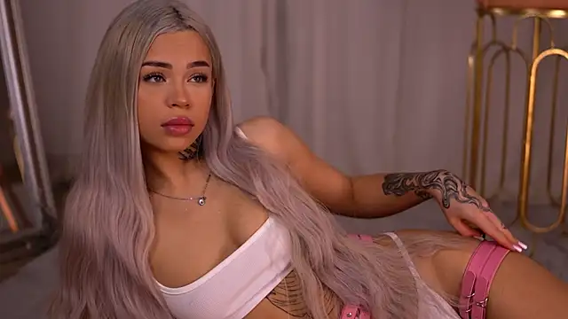 NickyBenz online show from October 25, 6:02 pm