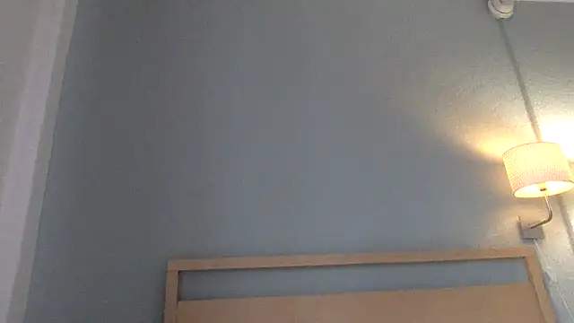 toomuchofafreak online show from November 5, 1:00 pm