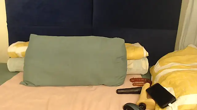 Sexy-Momo online show from December 19, 7:54 pm