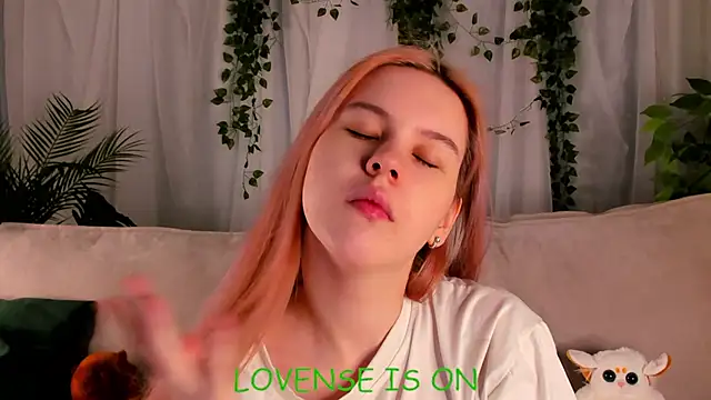 ElizSpieth online show from October 10, 1:59 am