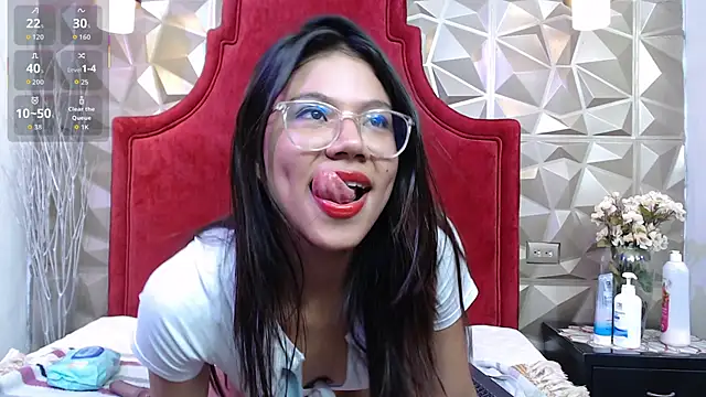 TrixySductress online show from October 27, 12:31 pm