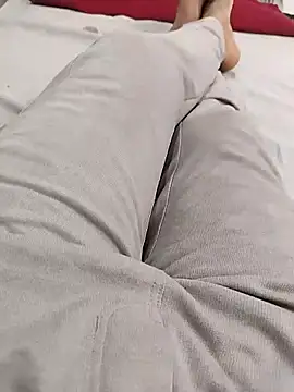 themasklover online show from February 24, 5:33 pm