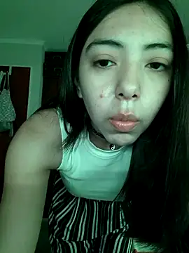 missapril0101 online show from August 3, 5:16 pm