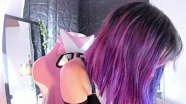 rihonna hs8 online show from March 3, 3:29 pm