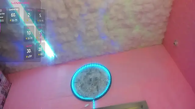 Nicole Rosales online show from February 16, 6:37 pm