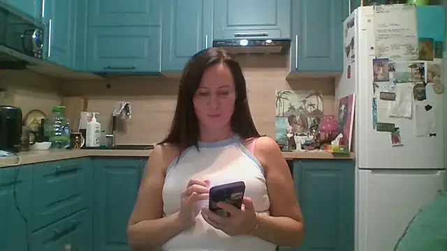 ALICAINWONDERLAND online show from November 23, 7:02 pm