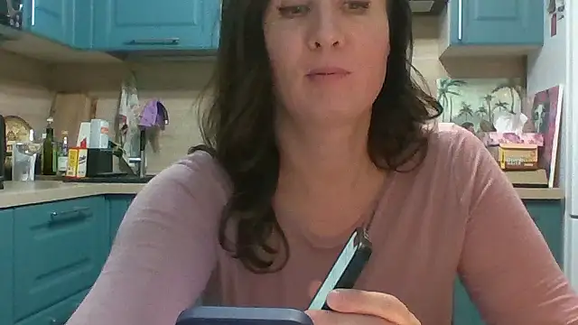 ALICAINWONDERLAND online show from December 15, 8:02 pm