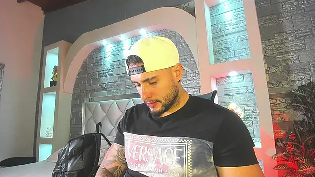 dominic de luca online show from October 16, 3:51 am