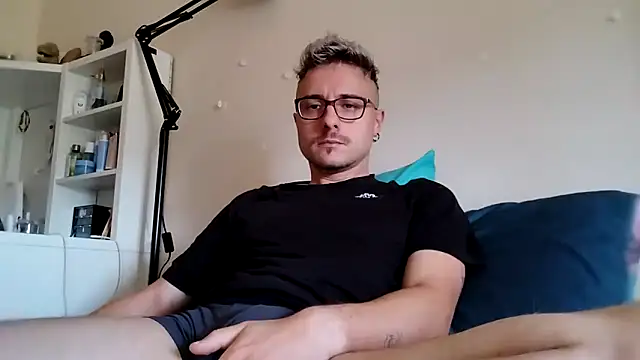 Snapshot of ilovechub112 chatting on September 26, 10:08 am ilovechub112 online show from September 26, 10:08 am