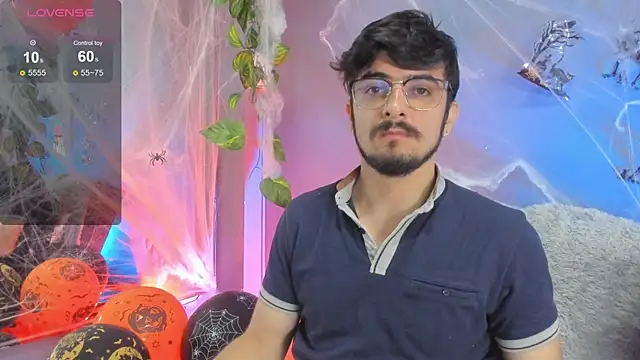 AaronFuentes7 online show from October 17, 6:43 pm