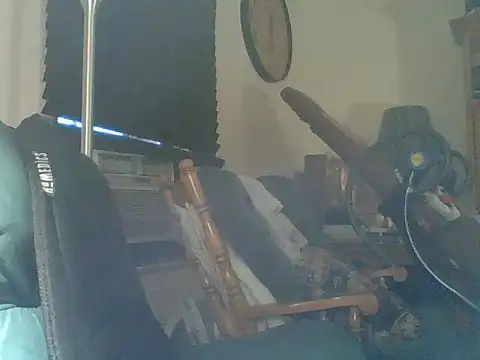 Snapshot of dicinyou80 chatting on November 12, 12:27 pm dicinyou80 online show from November 12, 12:27 pm