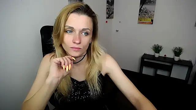 PeppyMia online show from October 24, 6:10 am