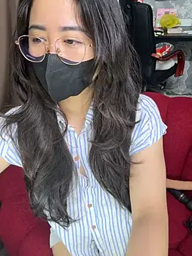 Voyerra g online show from March 1, 1:18 am