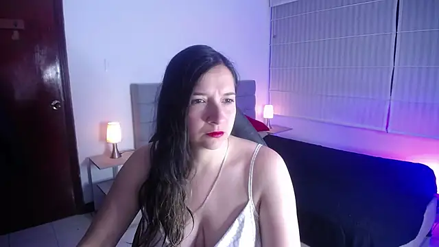 Agatha bellucci  online show from October 27, 1:15 pm