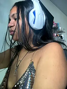 Snapshot of AfricaMart chatting on October 30, 2:18 pm AfricaMart online show from October 30, 2:18 pm