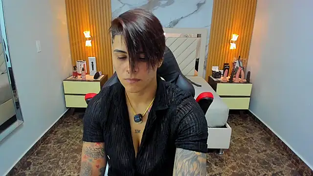 Snapshot of KAROLLJONES1 chatting on February 2, 7:34 pm KAROLLJONES1 online show from February 2, 7:34 pm