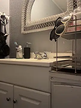 goddessmissmia online show from September 30, 4:34 pm