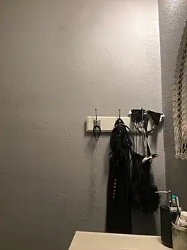 goddessmissmia online show from October 8, 5:21 pm