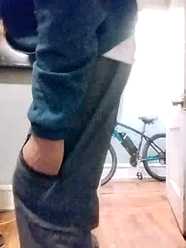 Snapshot of 77daddydick chatting on November 1, 10:34 pm 77daddydick online show from November 1, 10:34 pm