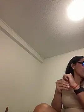 princesaliay online show from April 23, 10:58 am