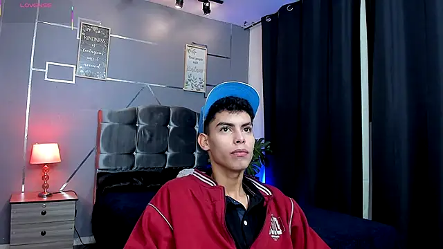 Room 69x online show from October 17, 3:42 am