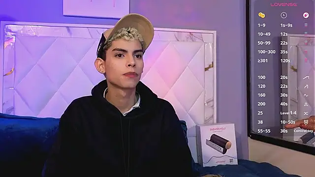 Room 69x online show from March 20, 2:11 pm