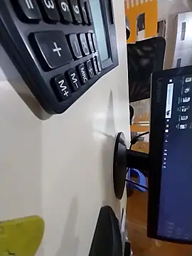 Snapshot of kiss_like_choco11 chatting on September 17, 11:23 am kiss like choco11 online show from September 17, 11:23 am