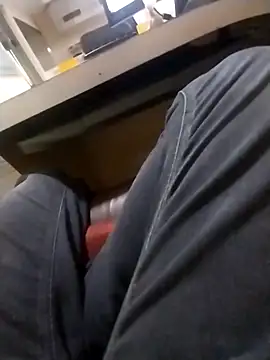 Snapshot of kiss_like_choco11 chatting on September 18, 1:13 pm kiss like choco11 online show from September 18, 1:13 pm