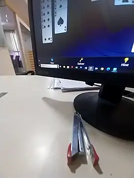 Snapshot of kiss_like_choco11 chatting on February 12, 6:52 am kiss like choco11 online show from February 12, 6:52 am