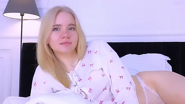 ANNABELLE LU online show from October 16, 2:23 am