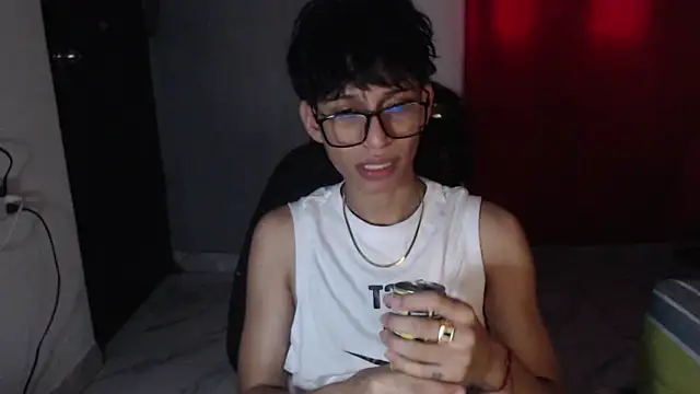 Snapshot of sung_yol chatting on October 3, 9:34 pm sung yol online show from October 3, 9:34 pm