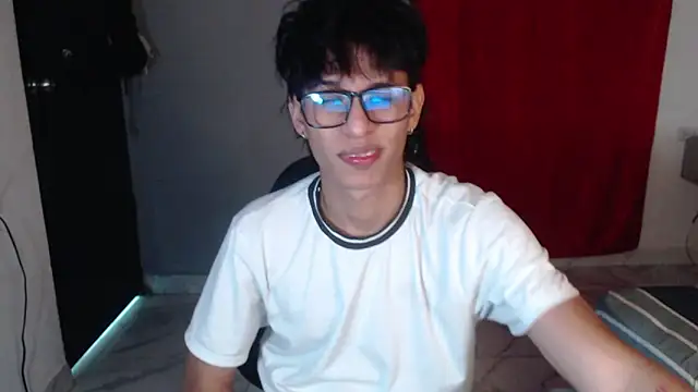 Snapshot of sung_yol chatting on October 7, 5:15 am sung yol online show from October 7, 5:15 am