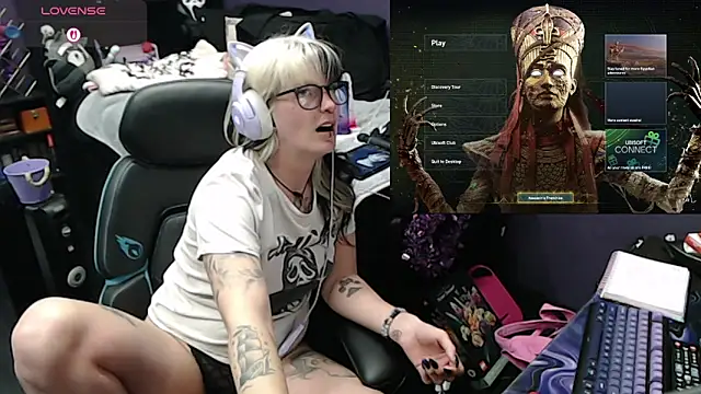 Snapshot of oddywithabody chatting on February 25, 6:45 am oddywithabody online show from February 25, 6:45 am