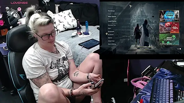 Snapshot of oddywithabody chatting on March 4, 6:30 am oddywithabody online show from March 4, 6:30 am