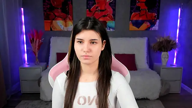 AnoraDark online show from April 13, 2:22 pm