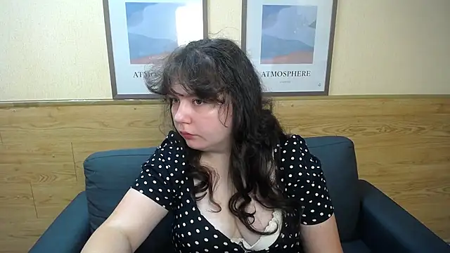 NeonilaLisova online show from July 16, 5:13 am