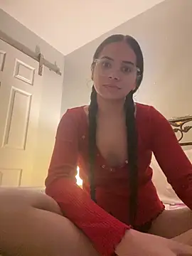 Snapshot of vixxnovalee chatting on February 21, 7:20 am vixxnovalee online show from February 21, 7:20 am