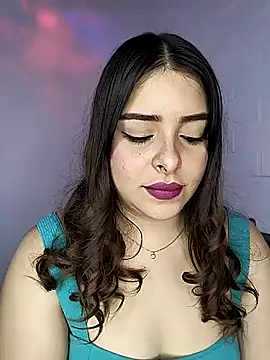 Nahomy cm online show from November 17, 8:25 pm