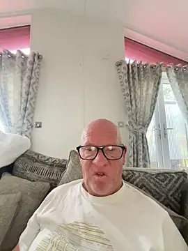 philefc online show from February 5, 9:36 am