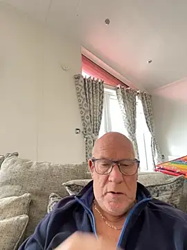 philefc online show from April 1, 10:49 am