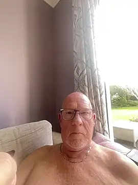 philefc online show from April 10, 8:30 am