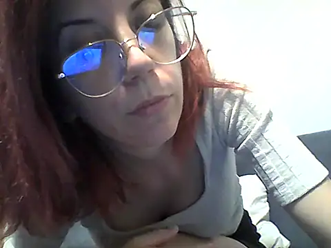 Snapshot of Anayssa_ chatting on September 10, 9:15 pm Anayssa online show from September 10, 9:15 pm