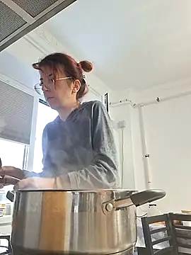 Snapshot of Anayssa_ chatting on September 29, 3:06 pm Anayssa online show from September 29, 3:06 pm