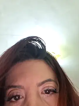 Snapshot of Anayssa_ chatting on February 13, 5:53 pm Anayssa online show from February 13, 5:53 pm