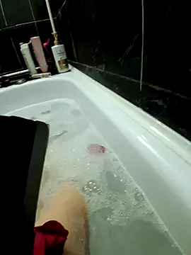 Snapshot of Anayssa_ chatting on February 14, 6:15 pm Anayssa online show from February 14, 6:15 pm